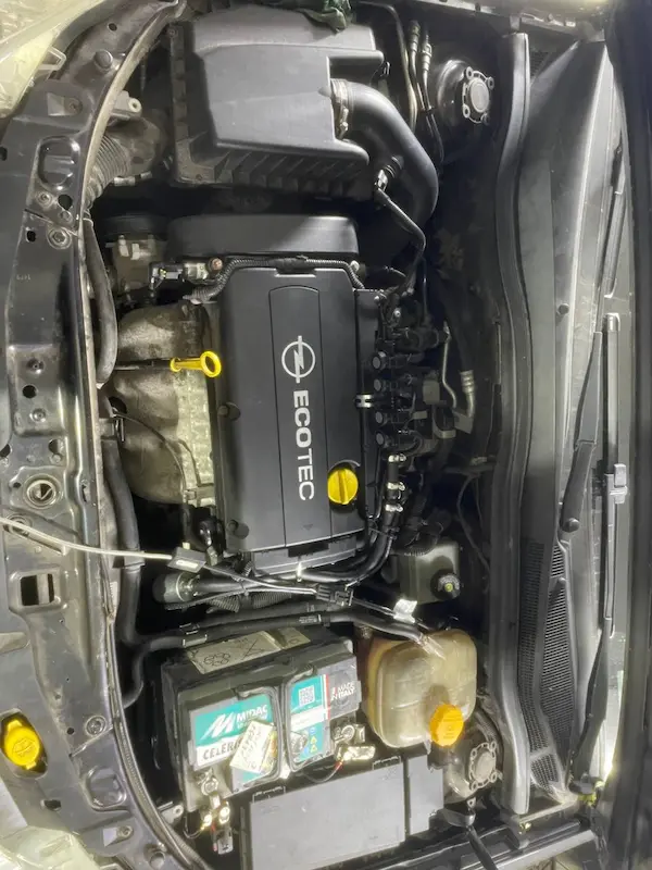 Встановлення ГБО на Opel Astra у Запоріжжі під капотом